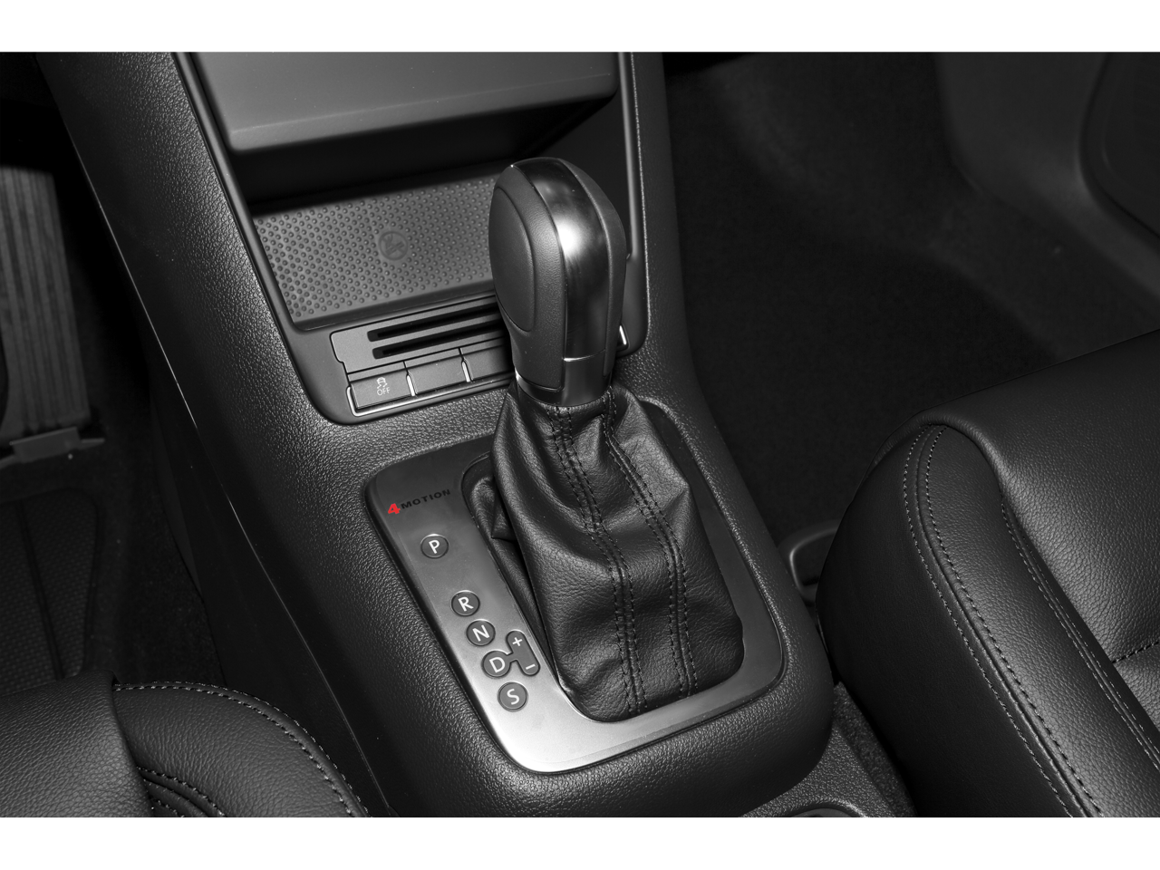 2015 Volkswagen Tiguan S