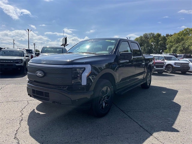 2025 Ford F-150 Lightning Flash