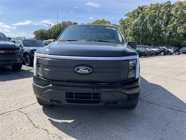 2025 Ford F-150 Lightning Flash