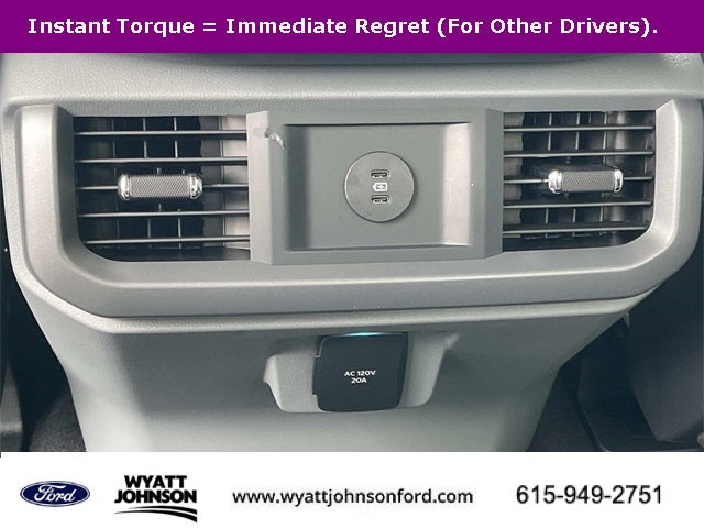 2025 Ford F-150 Lightning Flash