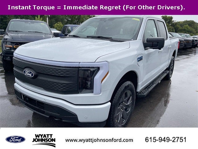 2025 Ford F-150 Lightning Flash