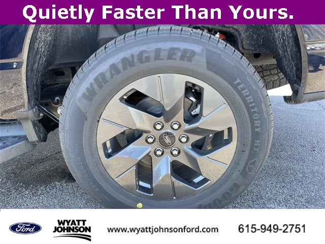 2025 Ford F-150 Lightning Flash