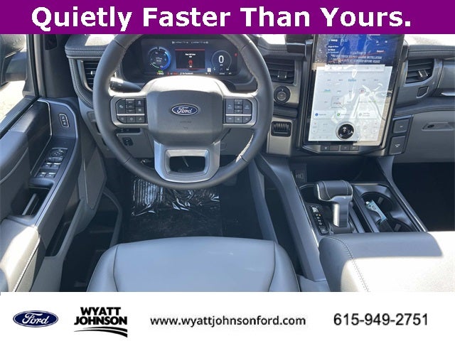 2025 Ford F-150 Lightning Flash