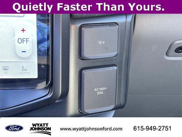 2025 Ford F-150 Lightning Flash