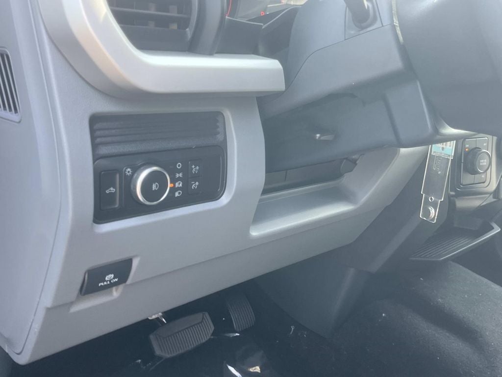 2027 Ford F-350SD XL DRW