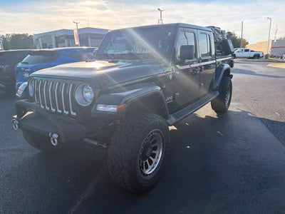 2022 Jeep Gladiator Overland