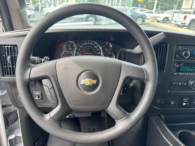 2025 Chevrolet Express 3500 LT Passenger