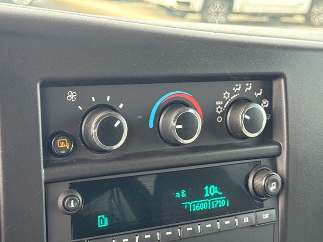 2025 Chevrolet Express 3500 LT Passenger