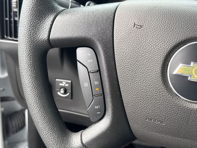 2025 Chevrolet Express 3500 LT Passenger