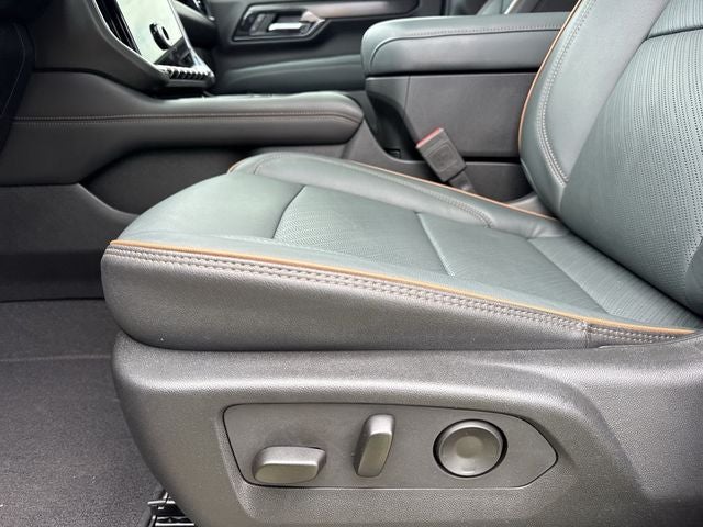 2025 GMC Yukon AT4