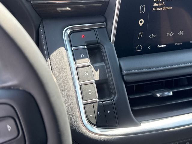 2023 GMC Yukon XL SLE