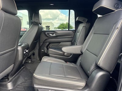 2022 GMC Yukon XL SLT