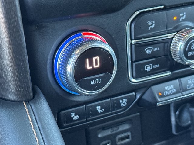 2021 GMC Yukon XL AT4