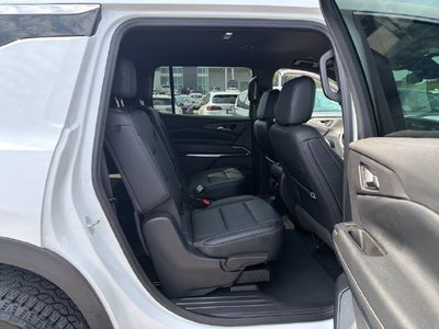 2025 Chevrolet Traverse LT 2LT