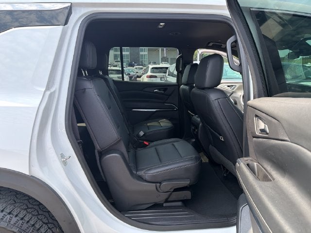 2025 Chevrolet Traverse LT 2LT