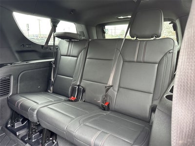 2025 Chevrolet Suburban RST