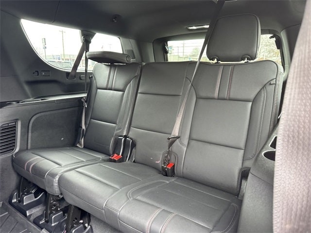 2025 Chevrolet Suburban RST