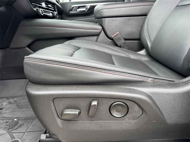 2025 Chevrolet Suburban RST