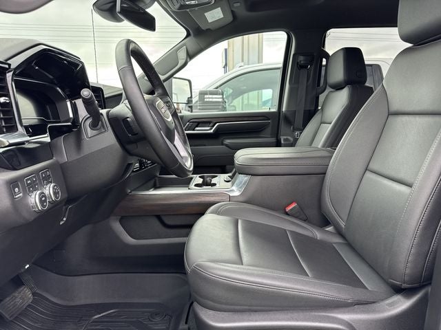 2025 GMC Sierra 2500HD SLT