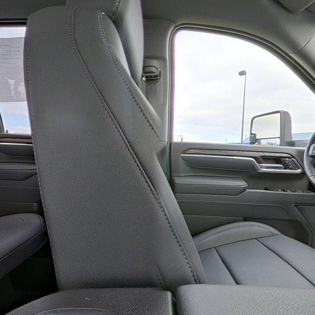2025 GMC Sierra 2500HD SLT