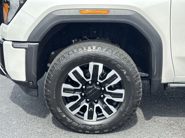 2025 GMC Sierra 2500HD Denali Ultimate