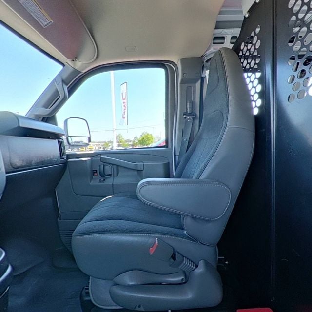 2023 GMC Savana 2500 Work Van