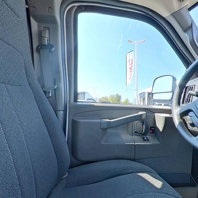 2023 GMC Savana 2500 Work Van