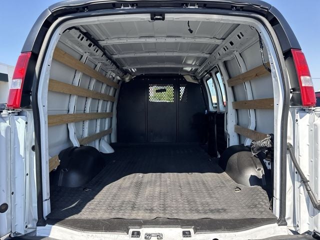 2023 GMC Savana 2500 Work Van