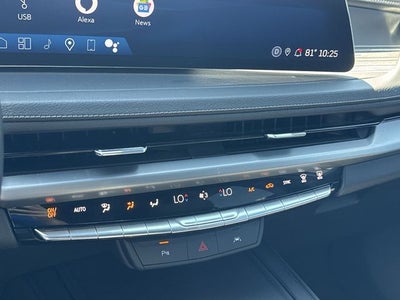 2025 Cadillac XT4 Premium Luxury