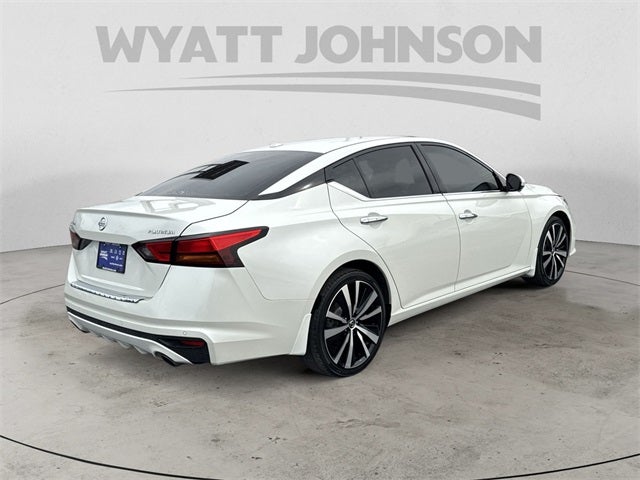 2020 Nissan Altima 2.5 Platinum