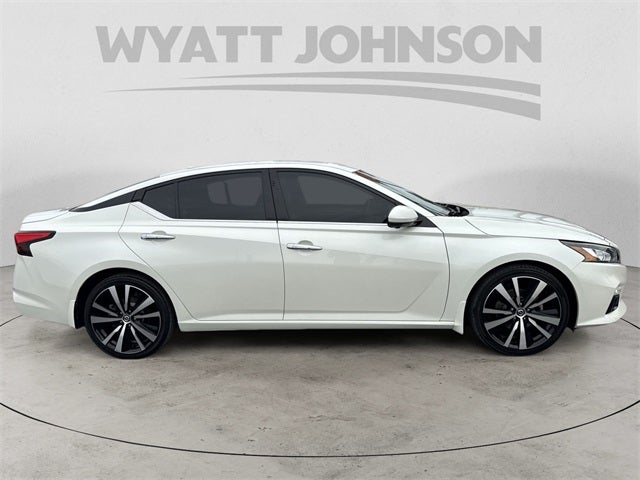 2020 Nissan Altima 2.5 Platinum