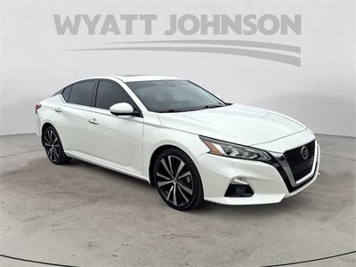 2020 Nissan Altima 2.5 Platinum