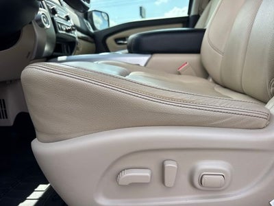 2017 Nissan Titan Base