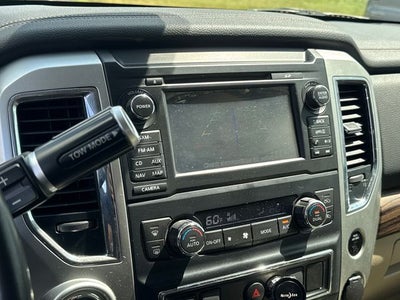 2017 Nissan Titan Base