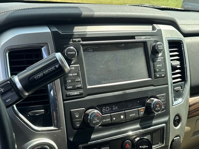 2017 Nissan Titan Base