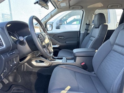 2024 Nissan Frontier SV