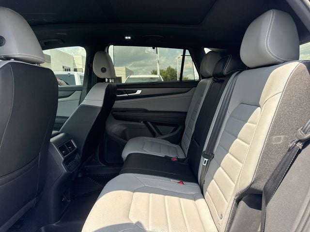 2024 Volkswagen Atlas Cross Sport 2.0T SEL R-Line