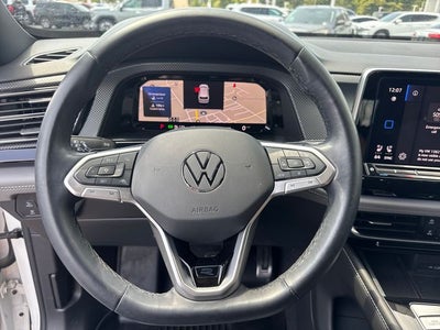 2024 Volkswagen Atlas Cross Sport 2.0T SEL R-Line