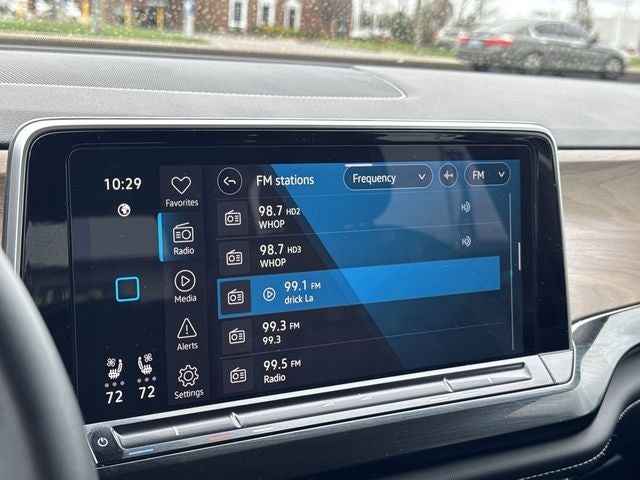 2025 Volkswagen Atlas 2.0T SE w/Technology 2.0T SE