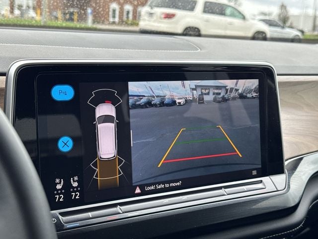 2025 Volkswagen Atlas 2.0T SE w/Technology 2.0T SE