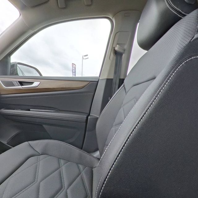 2025 Volkswagen Atlas 2.0T SE w/Technology 2.0T SE