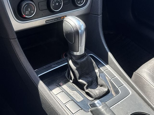 2015 Volkswagen Passat Base