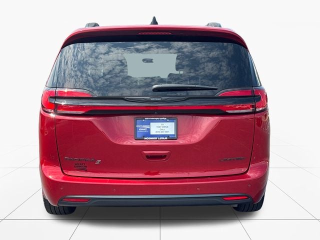 2025 Chrysler Pacifica Limited