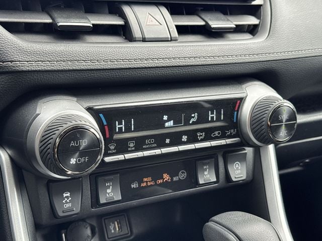 2025 Toyota RAV4 XLE XLE