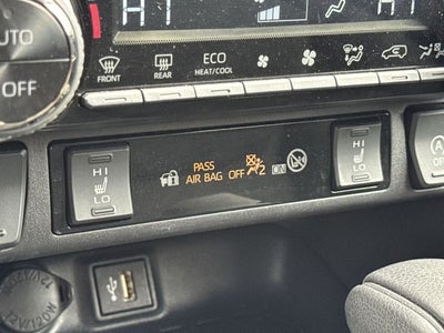 2025 Toyota RAV4 XLE XLE