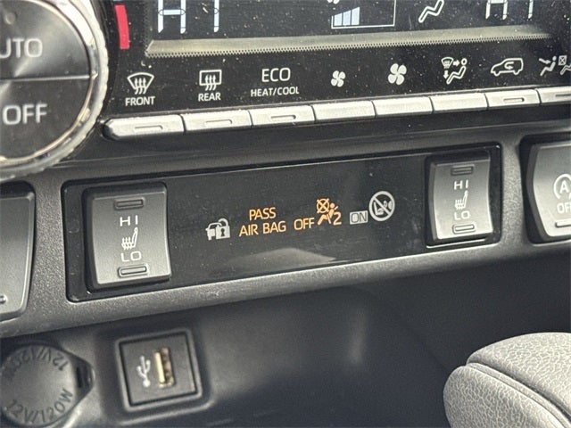 2025 Toyota RAV4 XLE XLE