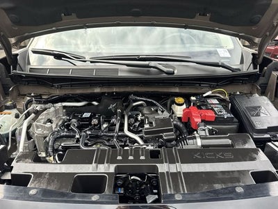 2025 Nissan Kicks SR