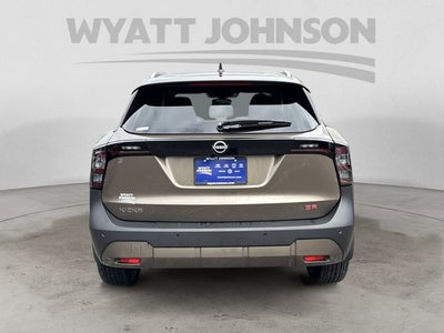 2025 Nissan Kicks SR