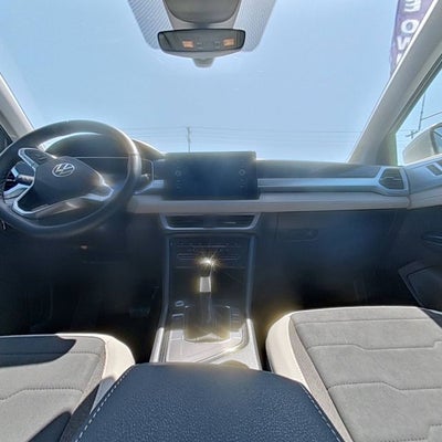 2025 Volkswagen Taos 1.5T SE