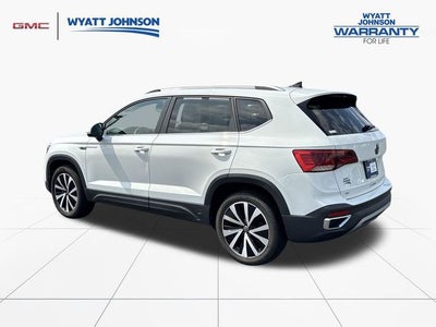 2024 Volkswagen Taos 1.5T SE